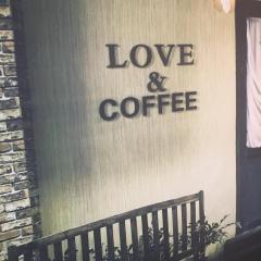 Coach, Couch, and Coffee Radio with Coach Peggy Willms - Where We Talk All Things Wellness : It's Coffee Time ~ WE ARE LIARS! Integrity and How it Relates to Your Wellness Success. Guest: Monika Tuell 