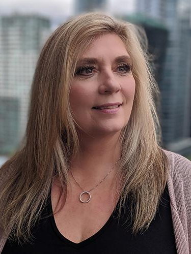 chris danielsen on the kornelia stephanie show