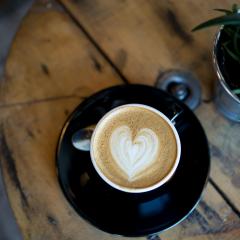 Reinventing - U with Danielle Silverman: When what you do matches who you are: Falling in Love with Mondays!