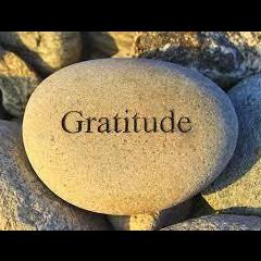 Sacred Magic with Dr. Georgia Herrera & Dr. Sharon Martin: Two Doctors Bring In The Mystical & Sacred For Healing: Grateful to YOU &ndash; call in for a free reading!