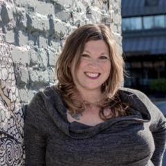 Sharing Love & Light Show with Kimberly Barrett: Vibration and Consciousness on the Planet: Manifesting - shifting the Mindset and the Energy!