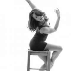 Shine On Radio with Kelly - Find Your Shine!: The Art of Choice: Making Light from Darkness with NYC-based dancer, Laura Henry