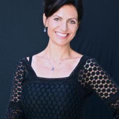 The Christine Upchurch Show: The Vibration of Change&trade;: Astrology and Shamanism: What are they and what is their purpose? with guest Michelle Karen