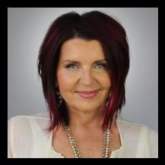 The Christine Upchurch Show: The Vibration of Change&trade;: Discover the Wisdom of the Oracle with guest Colette Baron-Reid