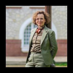 The Unlimited Mindset: How to Have More Success, Time, Freedom, and Peace of Mind with Your Host Camilla Calberg: Leading with an Unlimited Mindset