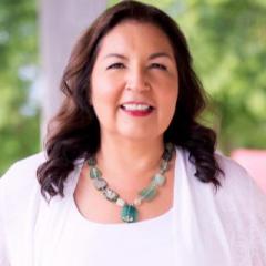 Vibrant Powerful Moms with Debbie Pokornik - Helping Everyday Women Create Extraordinary Lives!: Discover the Four Sacred Gifts for Creating Healthy & Happy Connections in Life with Anita Sanchez