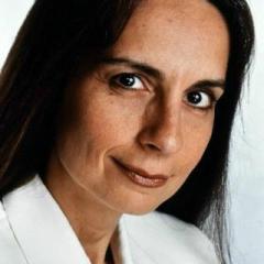 Vibrant Powerful Moms with Debbie Pokornik - Helping Everyday Women Create Extraordinary Lives!: How One Meeting With Jesus Changed Everything with Clementina Marie Giovannetti
