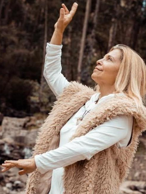  Yukia Azorah  Sandara 